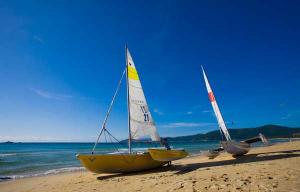 Yalong Bay